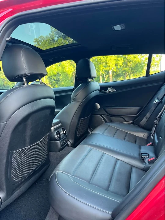 2018 Kia Stinger GT - Image 11 of 20