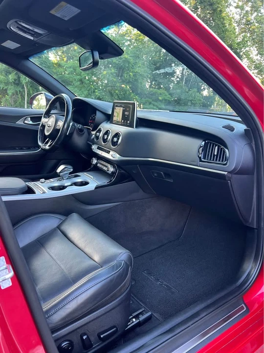 2018 Kia Stinger GT - Image 12 of 20