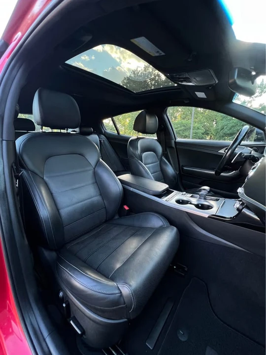 2018 Kia Stinger GT - Image 13 of 20