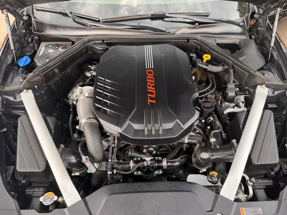 2018 Kia Stinger GT - Image 11 of 20