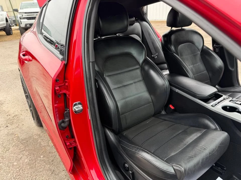 2018 Kia Stinger GT - Image 19 of 20