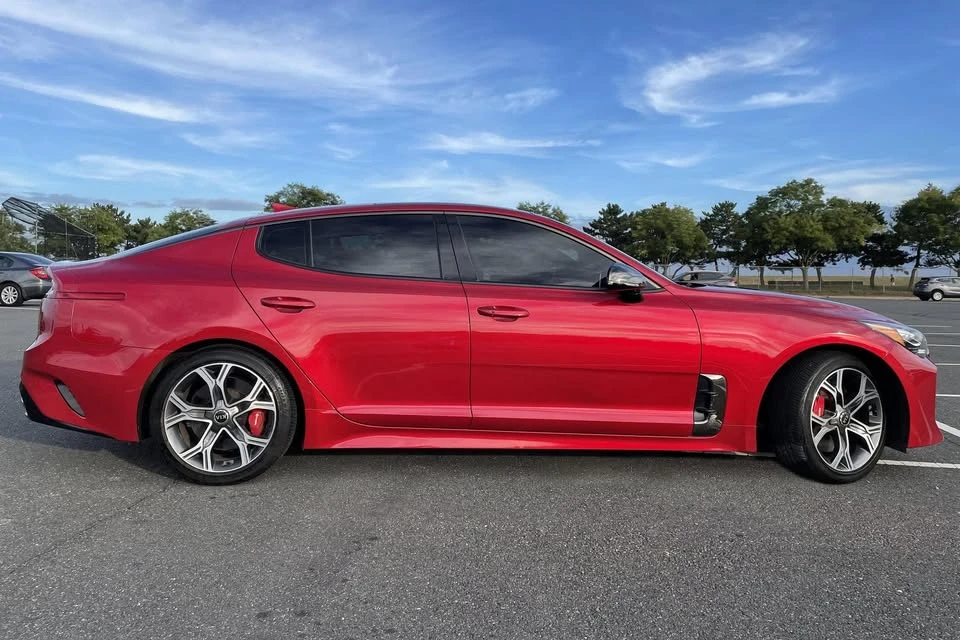2018 Kia Stinger GT - Image 9 of 10