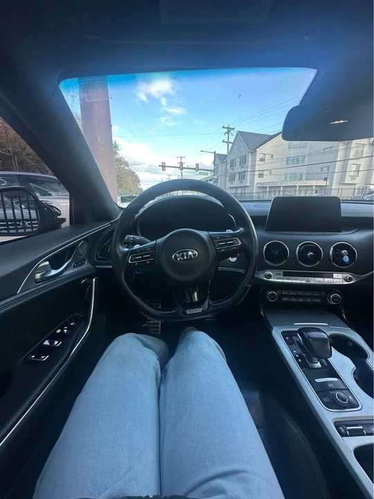 2018 Kia Stinger GT - Image 2 of 8