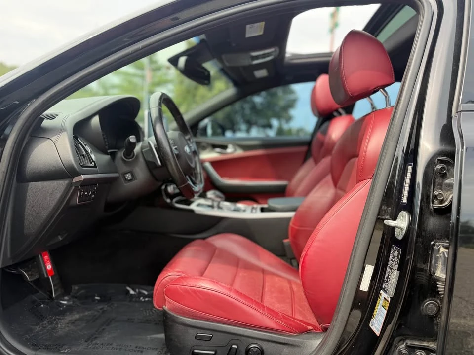 2018 Kia Stinger GT - Image 9 of 20
