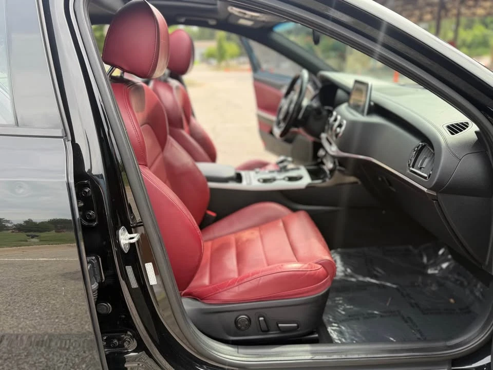 2018 Kia Stinger GT - Image 13 of 20