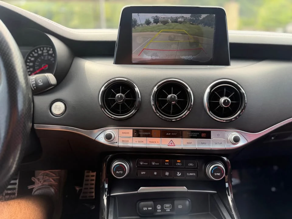 2018 Kia Stinger GT - Image 18 of 20