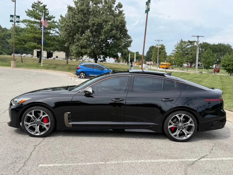 2018 Kia Stinger GT - Image 8 of 20