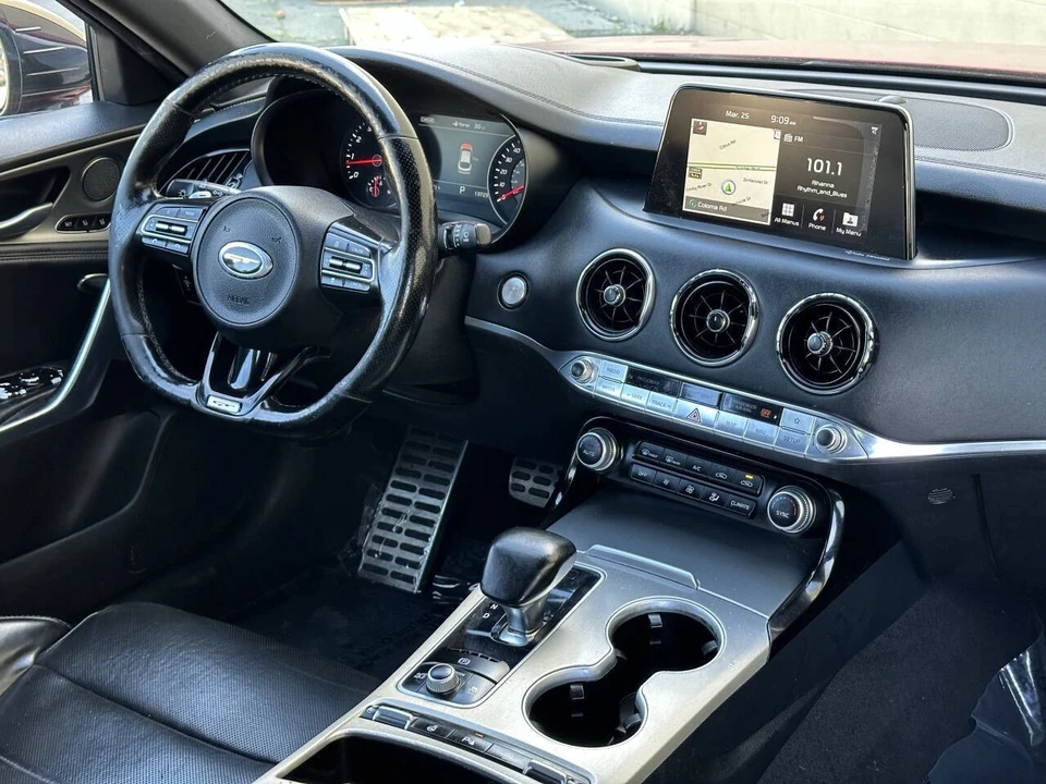 2018 Kia Stinger GT - Image 11 of 21