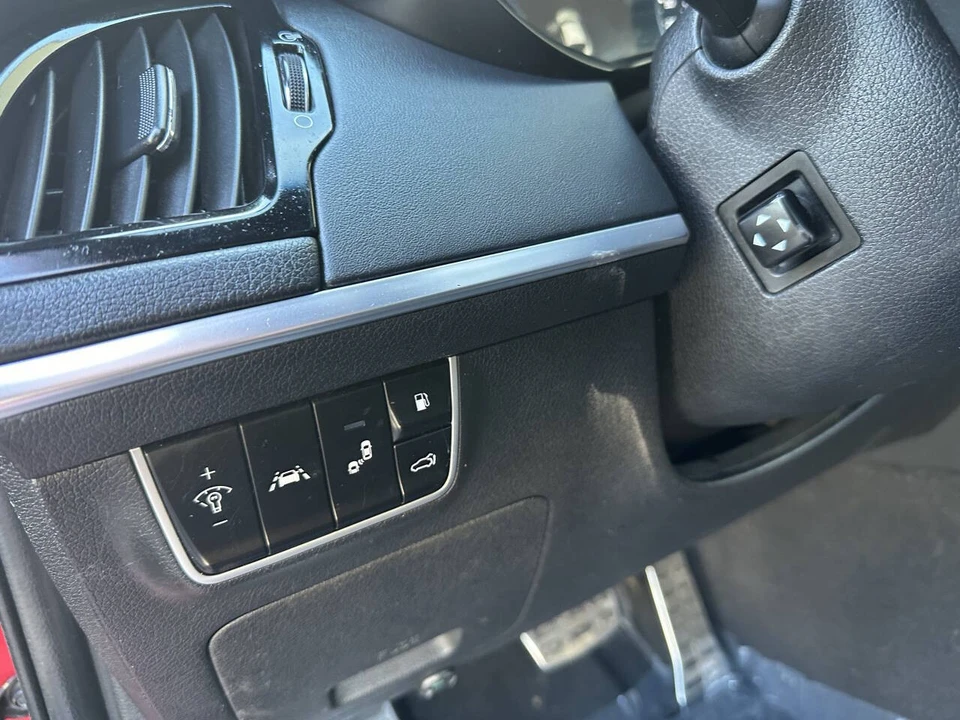 2018 Kia Stinger GT - Image 17 of 21