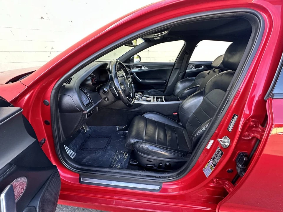 2018 Kia Stinger GT - Image 9 of 21