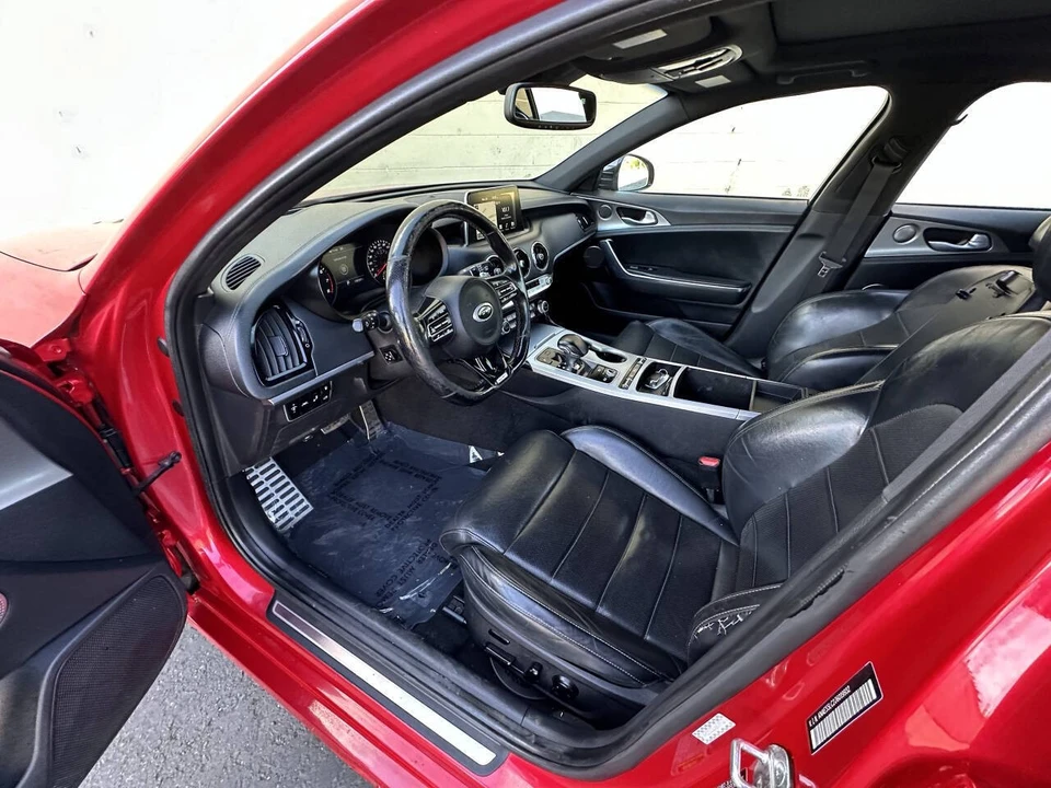 2018 Kia Stinger GT - Image 10 of 21