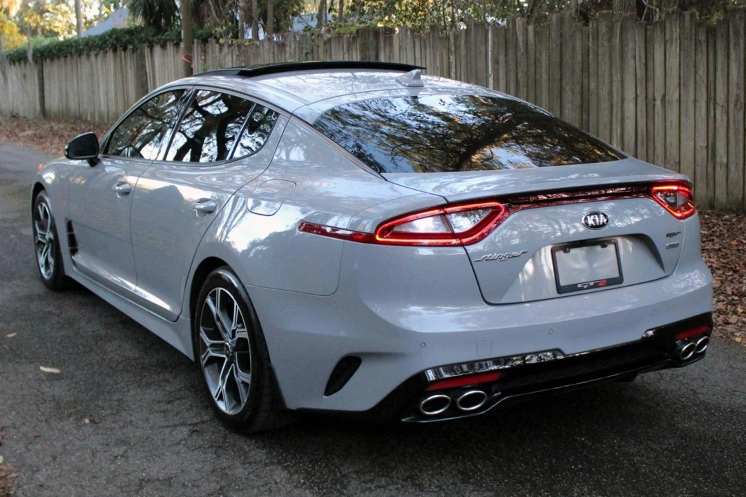 2018 Kia Stinger GT - Image 17 of 25