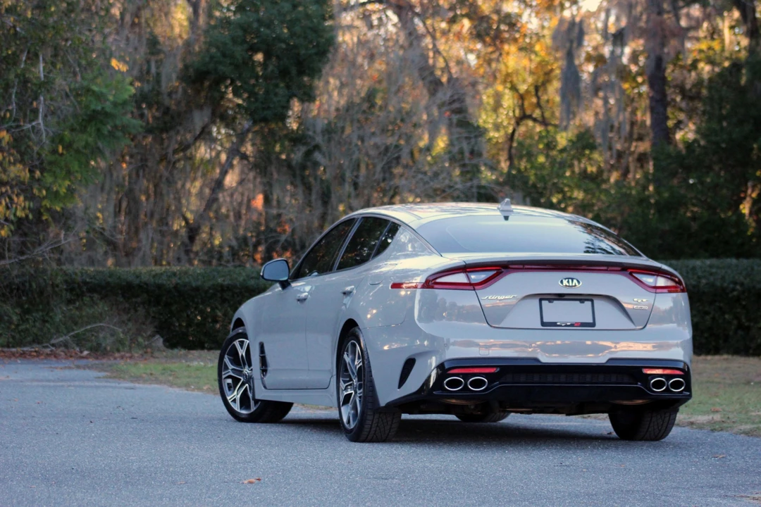 2018 Kia Stinger GT - Image 18 of 25