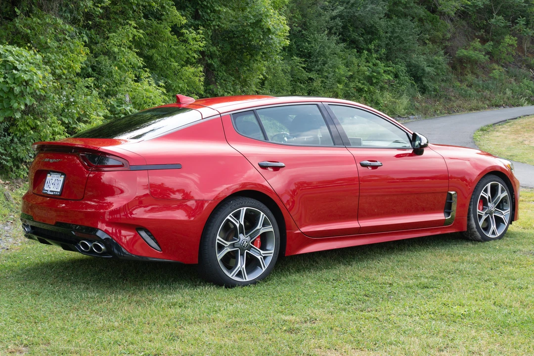 2018 Kia Stinger GT - Image 10 of 31