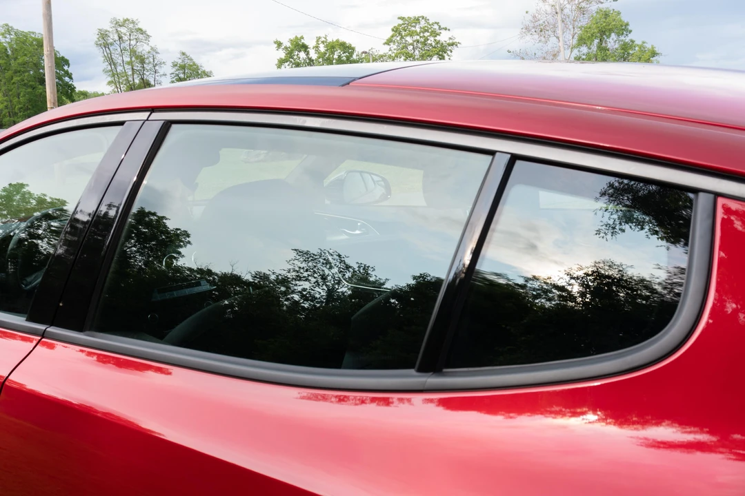 2018 Kia Stinger GT - Image 29 of 31