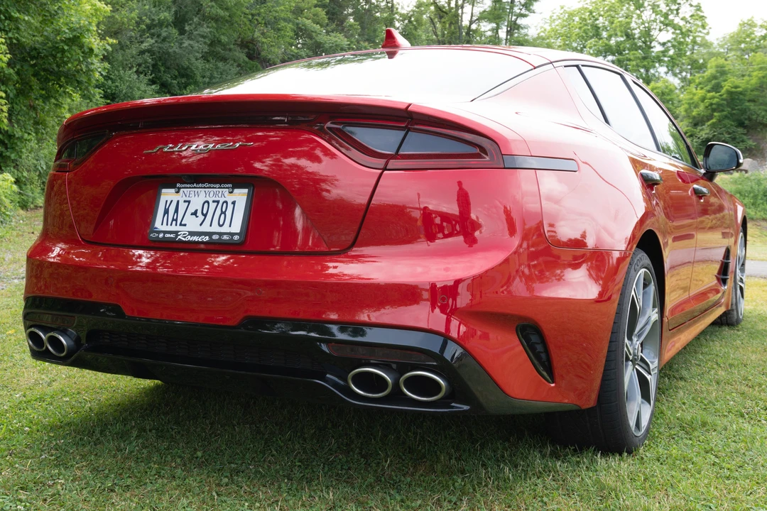 2018 Kia Stinger GT - Image 9 of 31