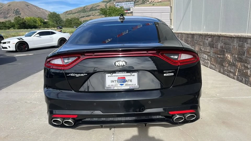 2018 Kia Stinger GT - Image 11 of 20