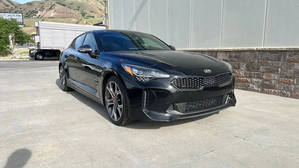 2018 Kia Stinger GT - Image 16 of 20