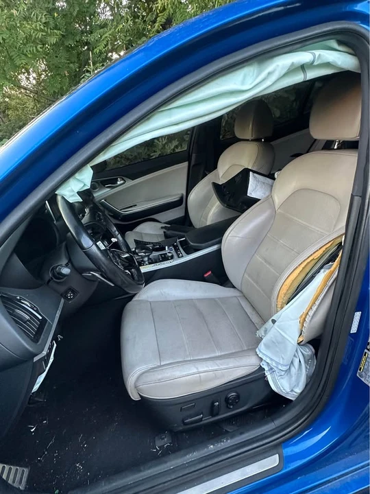 2018 Kia Stinger GT - Image 8 of 10