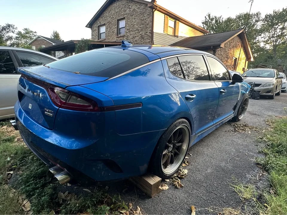 2018 Kia Stinger GT - Image 2 of 10