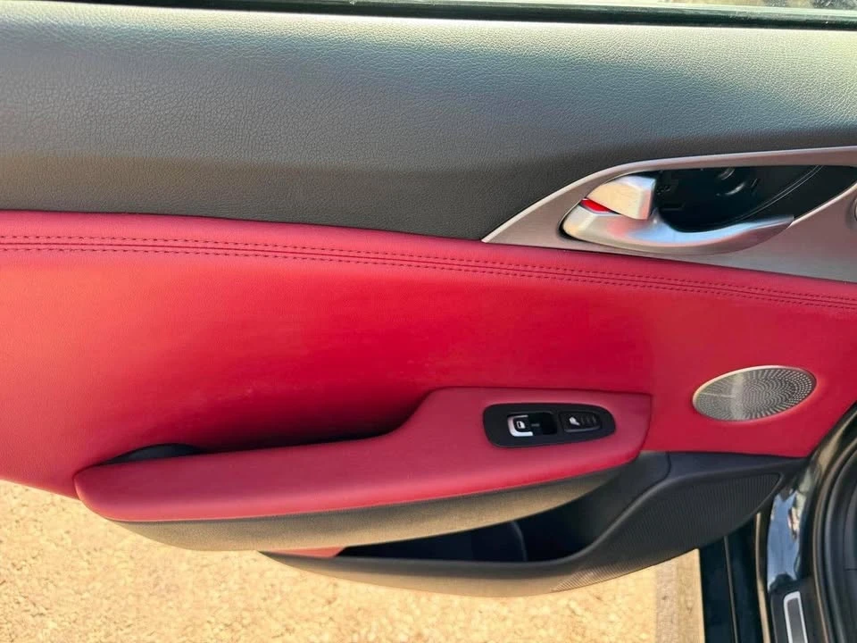 2018 Kia Stinger GT - Image 17 of 20
