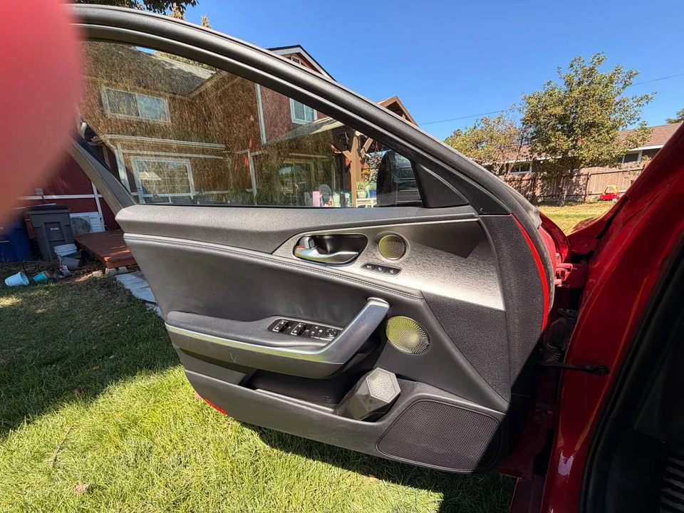2018 Kia Stinger GT - Image 10 of 14
