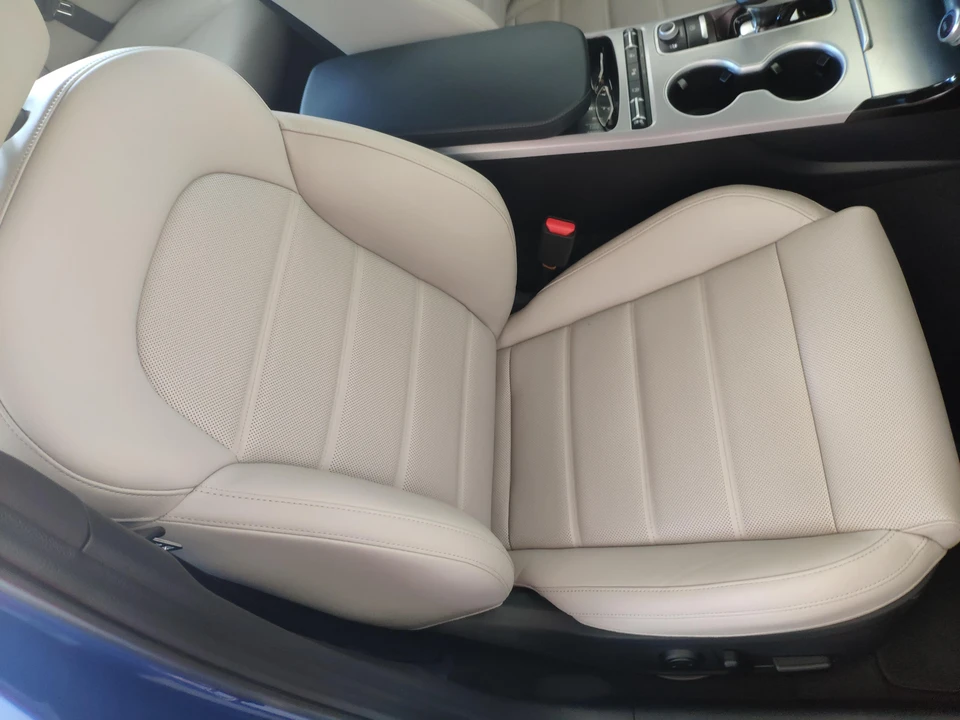 2018 Kia Stinger GT - Image 25 of 31