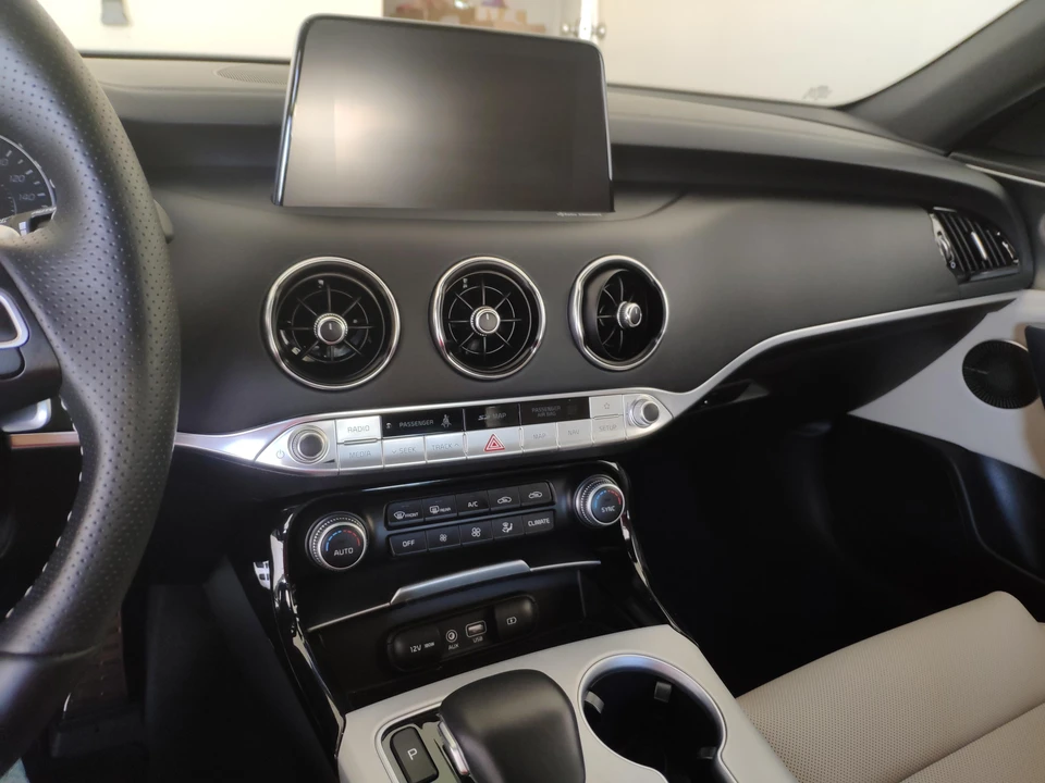 2018 Kia Stinger GT - Image 30 of 31
