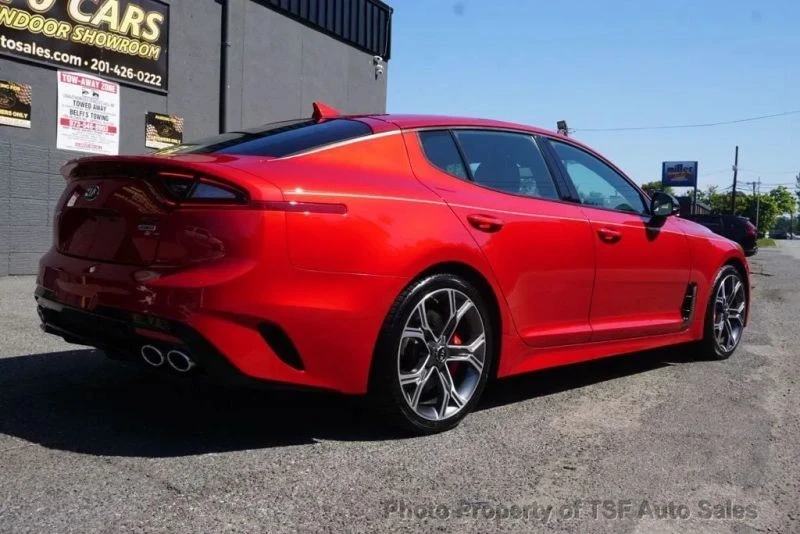2018 Kia Stinger GT - Image 8 of 12