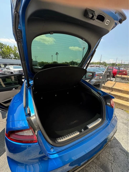 2018 Kia Stinger GT - Image 8 of 10