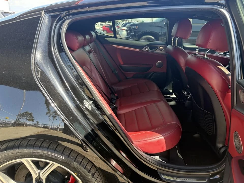 2018 Kia Stinger GT - Image 15 of 20