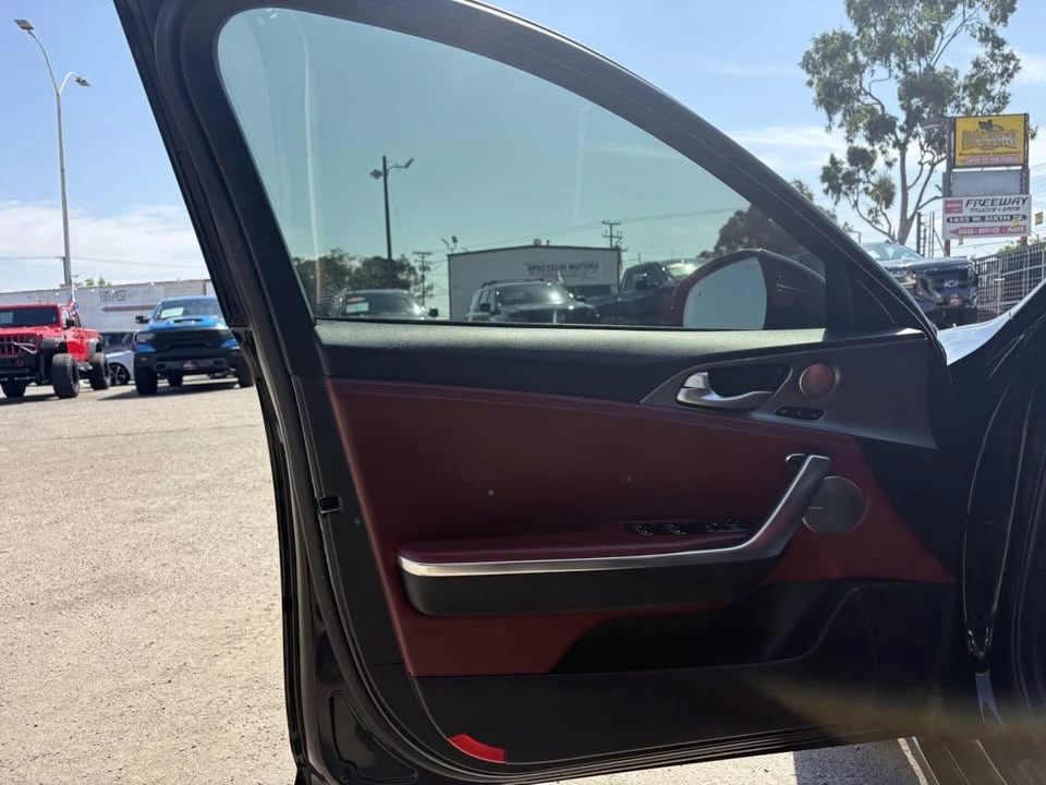 2018 Kia Stinger GT - Image 8 of 20