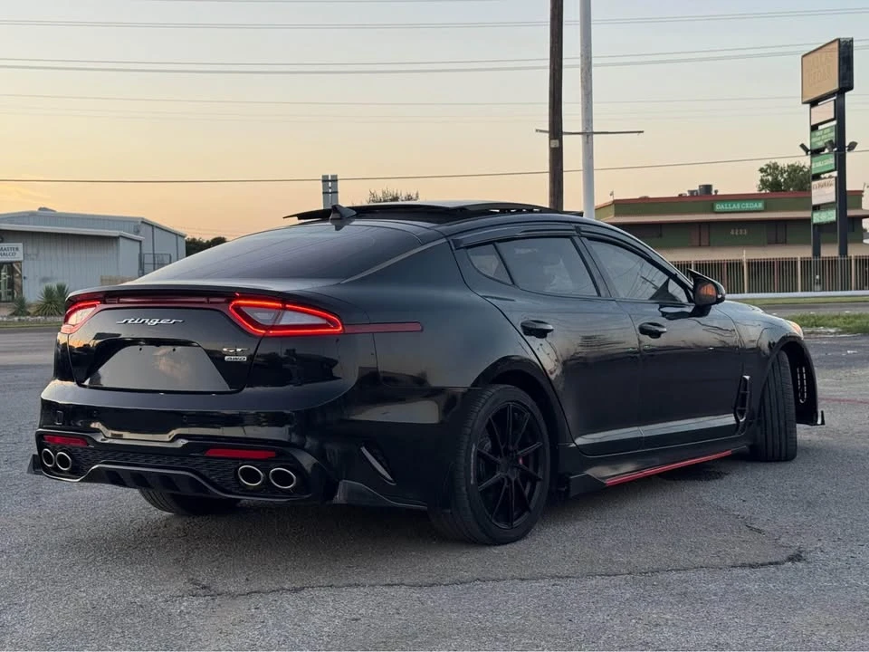2018 Kia Stinger GT - Image 9 of 11