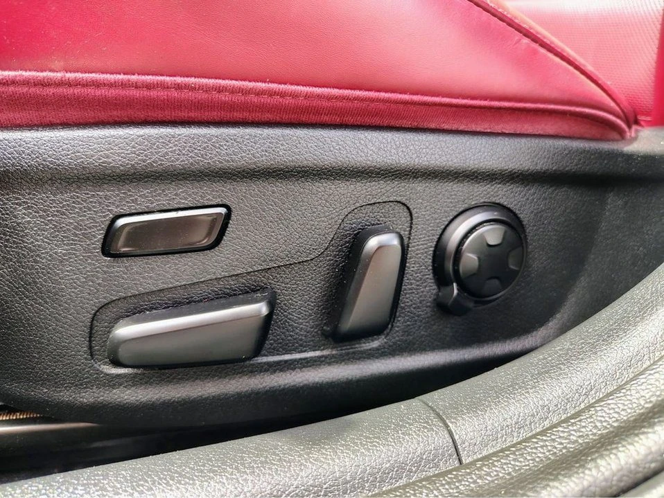 2018 Kia Stinger GT - Image 15 of 20