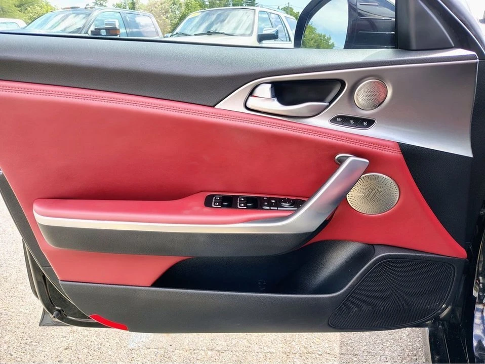 2018 Kia Stinger GT - Image 14 of 20
