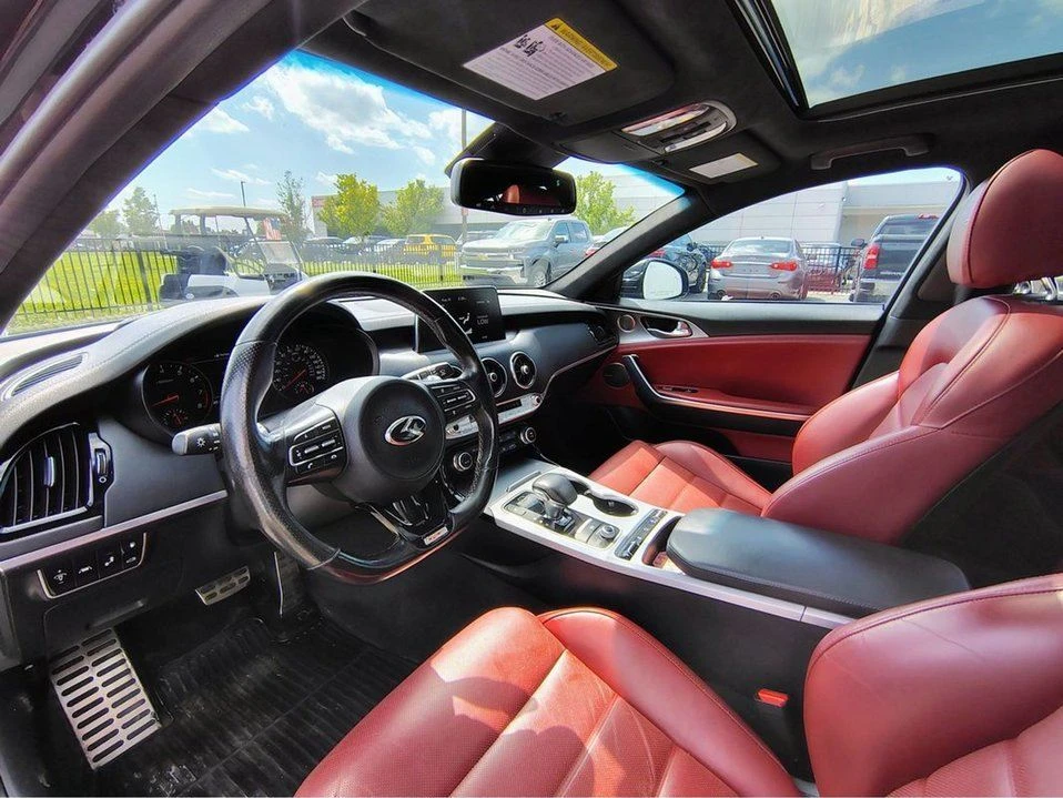 2018 Kia Stinger GT - Image 16 of 20