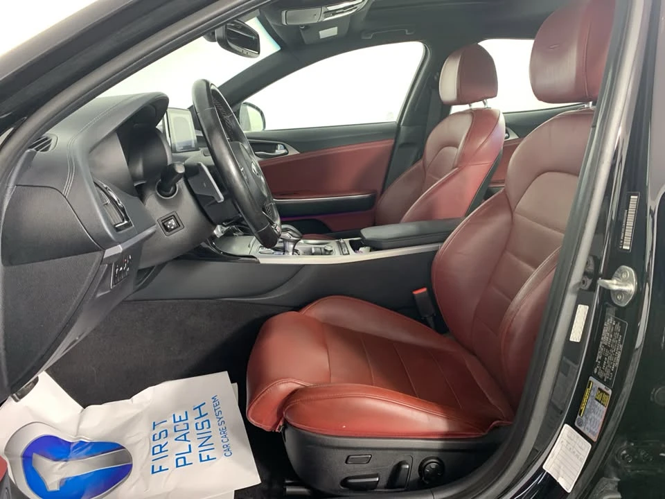2018 Kia Stinger GT - Image 12 of 18
