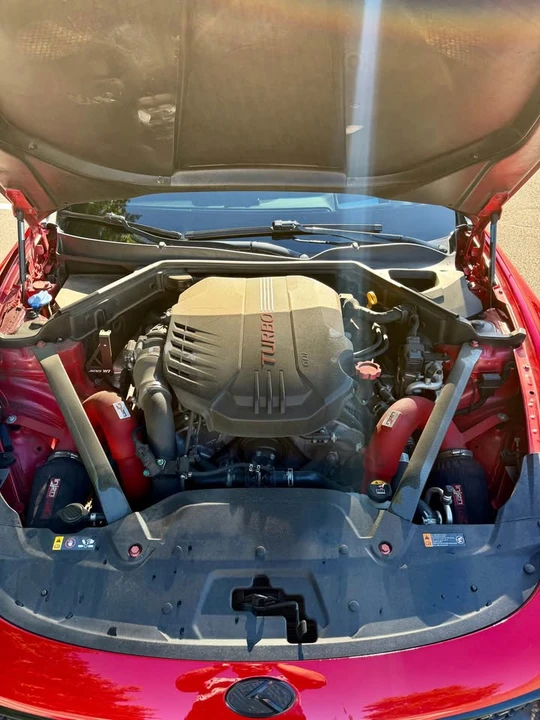2018 Kia Stinger GT - Image 9 of 16