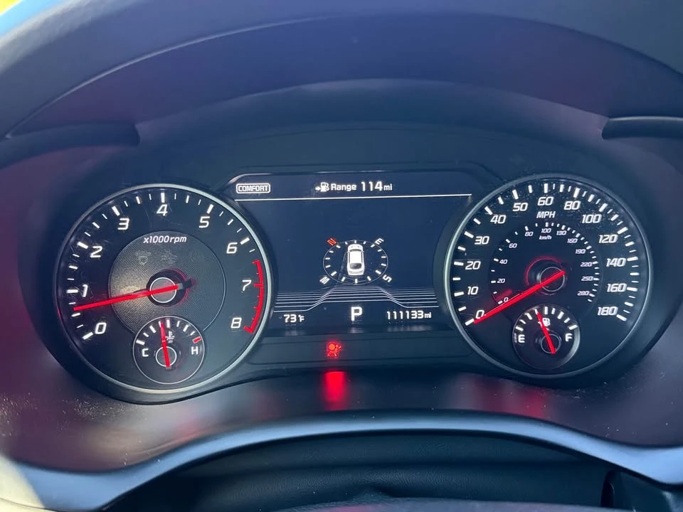2018 Kia Stinger GT - Image 15 of 16