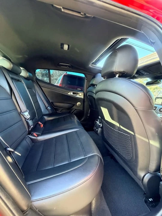 2018 Kia Stinger GT - Image 16 of 20