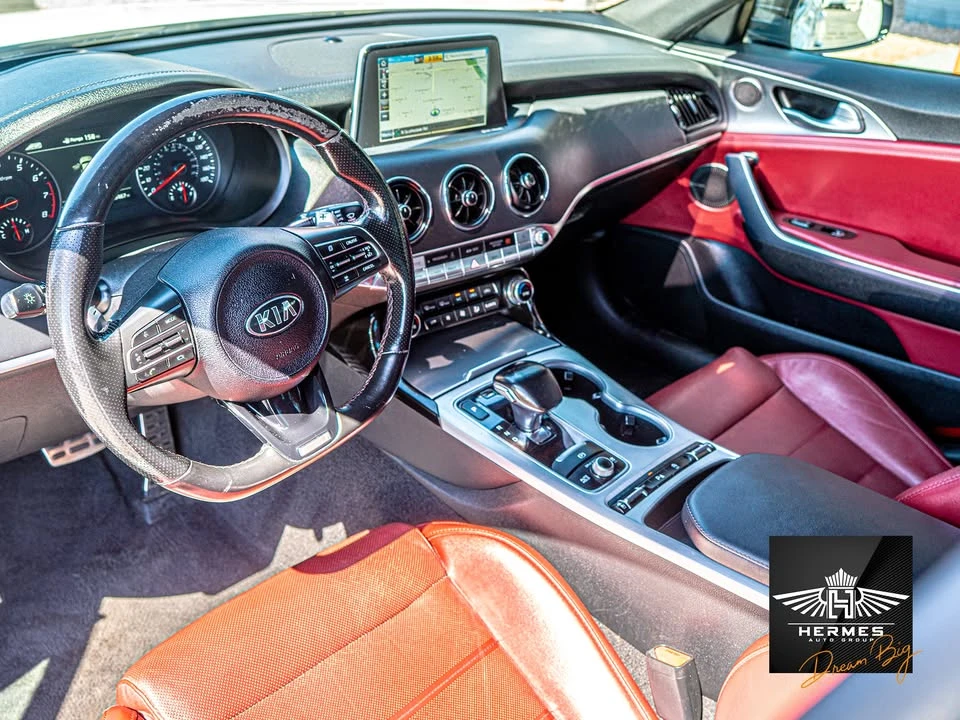 2018 Kia Stinger GT - Image 14 of 20