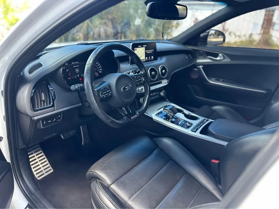 2018 Kia Stinger GT - Image 14 of 18