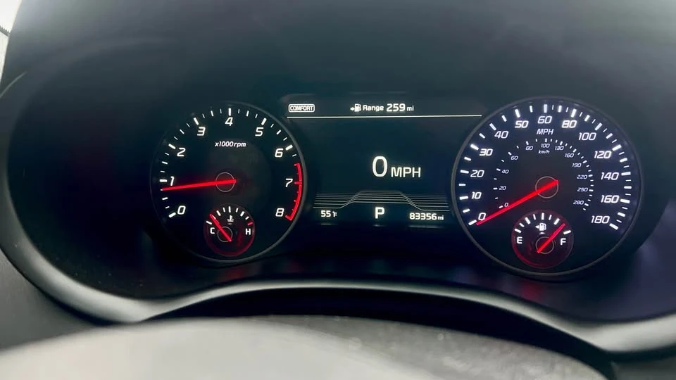 2018 Kia Stinger GT - Image 8 of 12