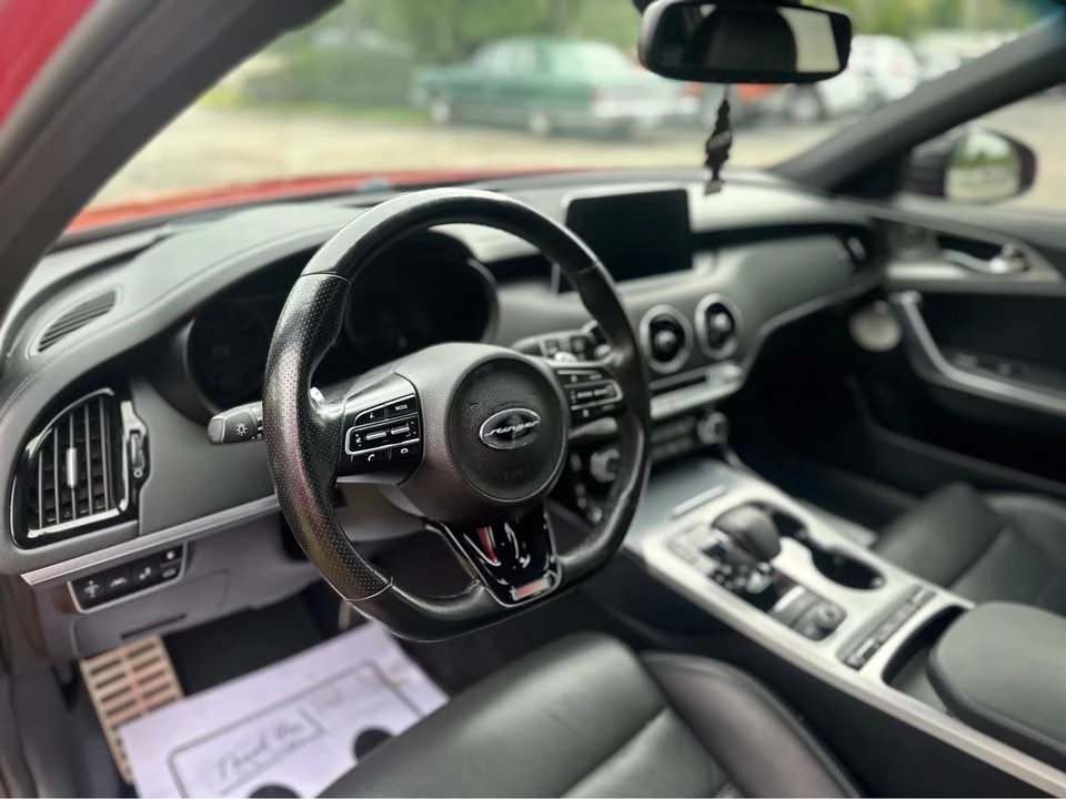 2018 Kia Stinger GT - Image 17 of 20