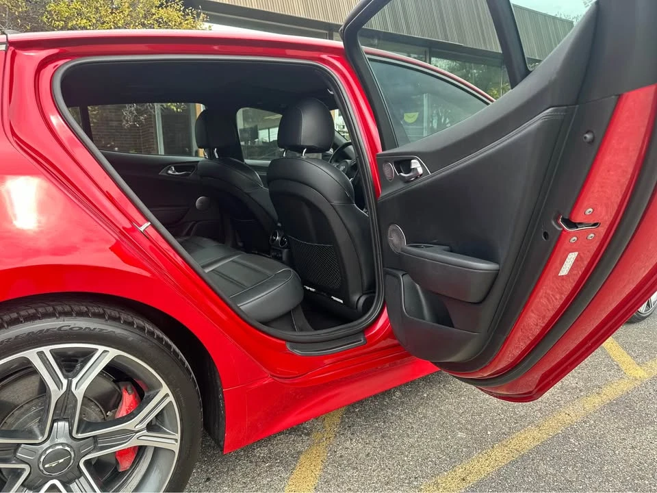 2018 Kia Stinger GT - Image 11 of 20