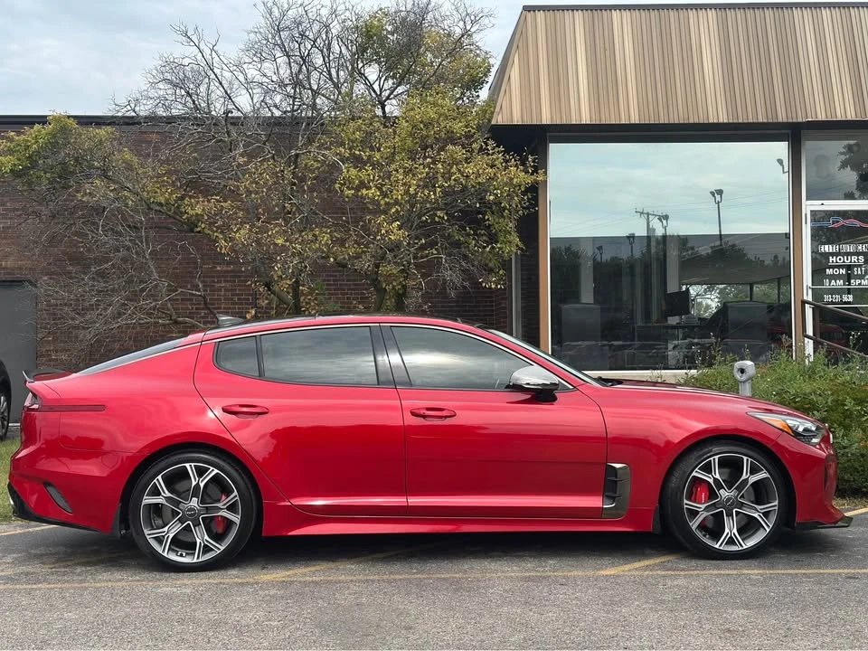 2018 Kia Stinger GT - Image 10 of 20