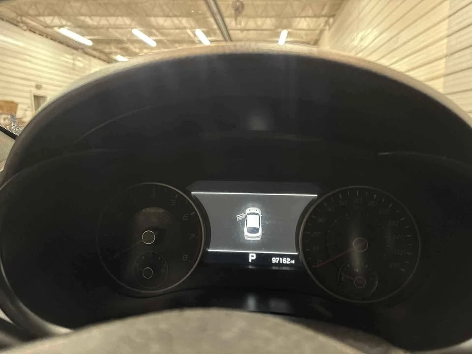 2018 Kia Stinger GT - Image 8 of 18
