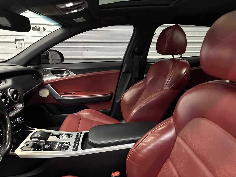 2018 Kia Stinger GT - Image 11 of 18