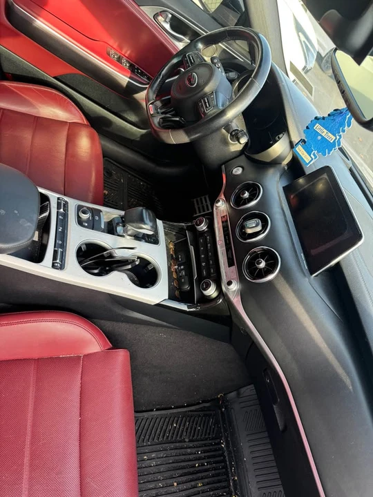 2018 Kia Stinger GT - Image 10 of 12