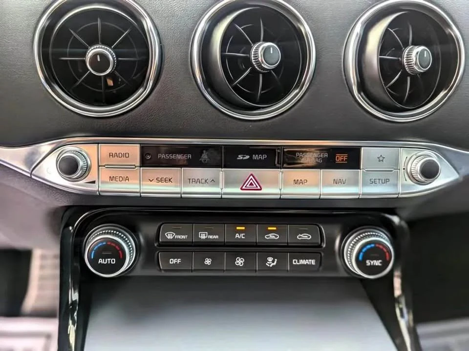 2018 Kia Stinger GT - Image 10 of 18